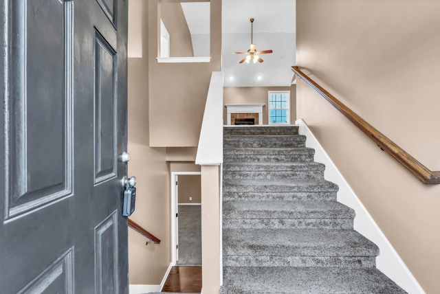 2856 Sharpie Dr, Clarksville, TN 37040