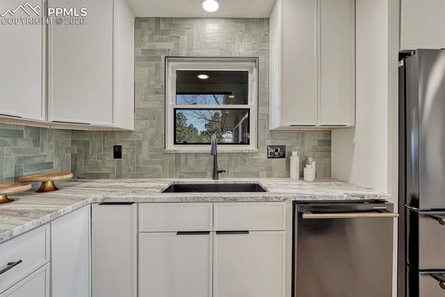 4770 Diamond Drive, Colorado Springs, CO 80918