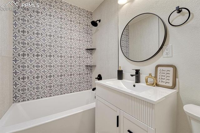 4770 Diamond Drive, Colorado Springs, CO 80918