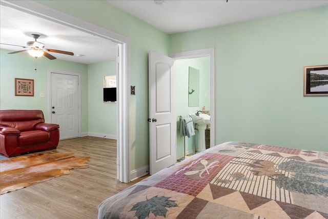 259 Hiland Lane, Pottsboro, TX 75076