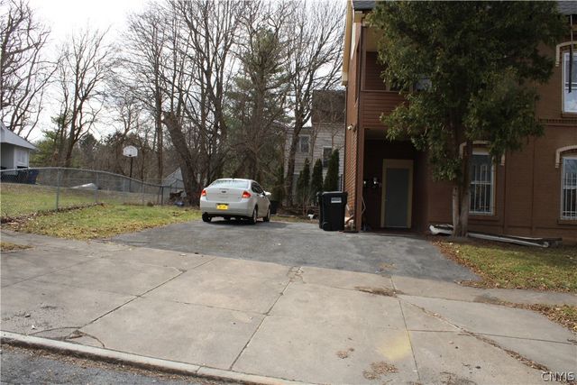 1326 Madison Street, Syracuse, NY 13210