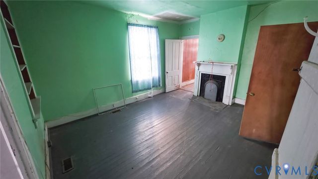 1001-01003 Hinton St, Petersburg, VA 23803