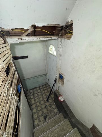 11220 Primrose Avenue, Cleveland, OH 44108