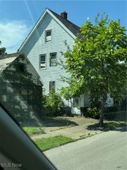 11220 Primrose Avenue, Cleveland, OH 44108