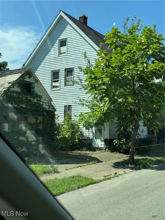 11220 Primrose Avenue, Cleveland, OH 44108