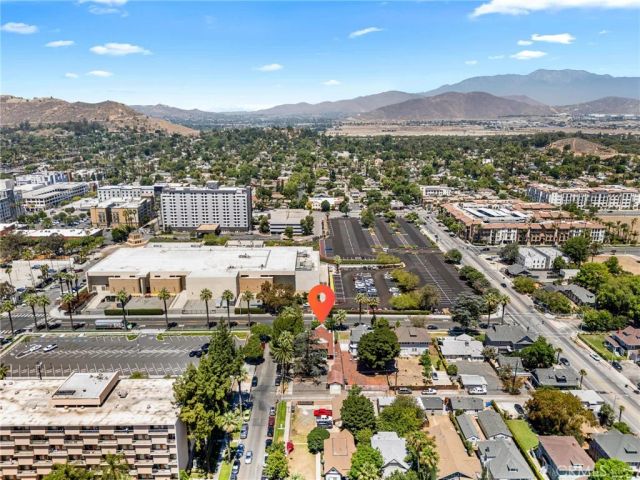 3390 Orange, Riverside, CA 92501