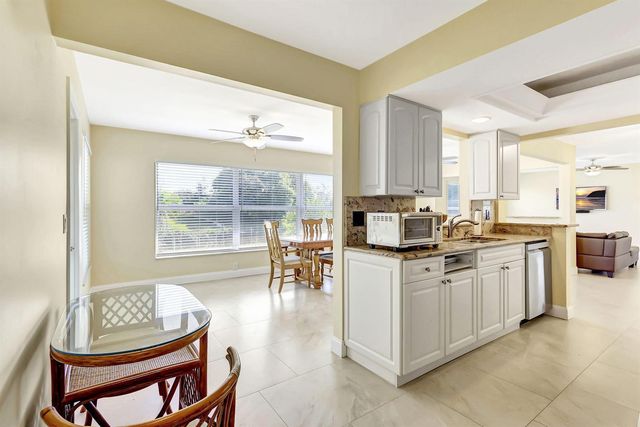 683 SE Harborview Drive, Port St. Lucie, FL 34983