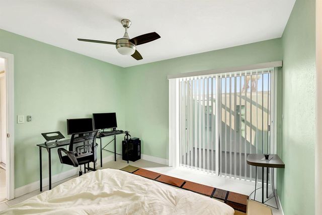 683 SE Harborview Drive, Port St. Lucie, FL 34983