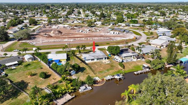 683 SE Harborview Drive, Port St. Lucie, FL 34983