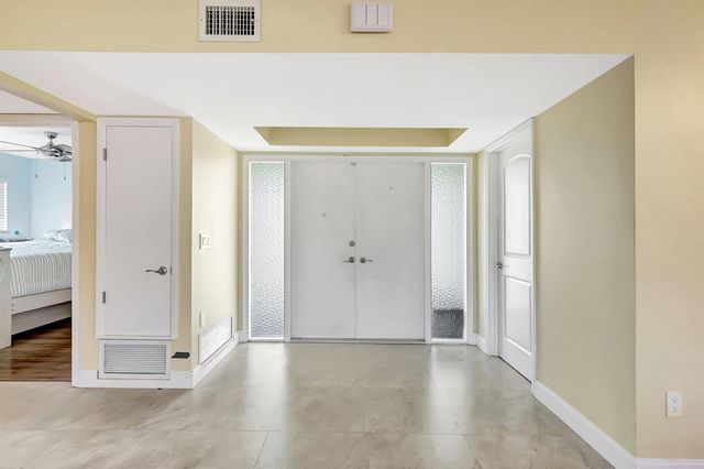 683 SE Harborview Drive, Port St. Lucie, FL 34983