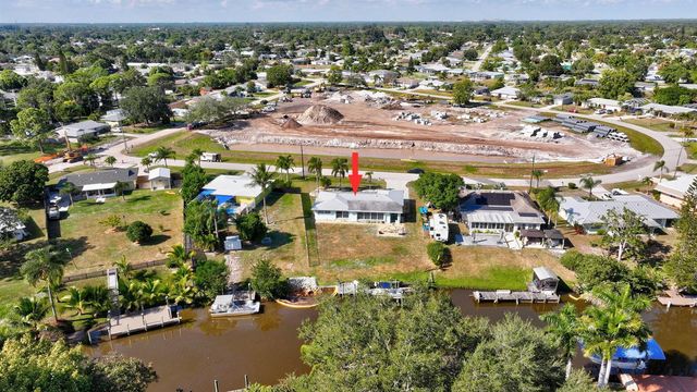 683 SE Harborview Drive, Port St. Lucie, FL 34983