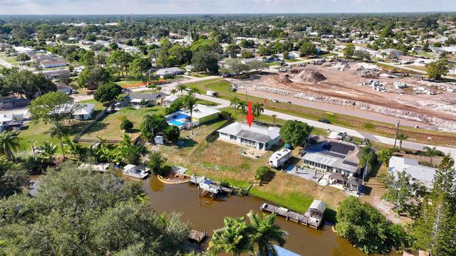 683 SE Harborview Drive, Port St. Lucie, FL 34983