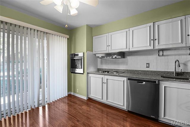 10364 Forest Brook Lane E, St Louis, MO 63146