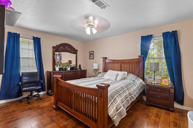 698 Wildwood Drive, Kountze, TX 77625