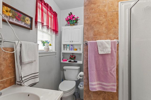 698 Wildwood Drive, Kountze, TX 77625