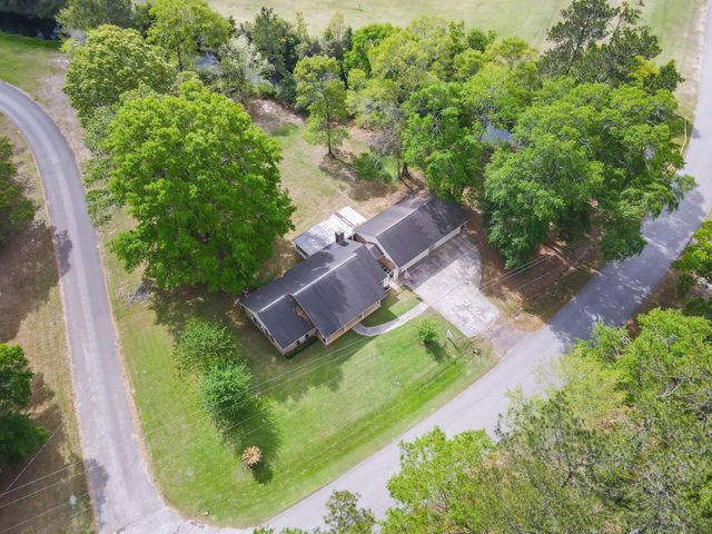 698 Wildwood Drive, Kountze, TX 77625