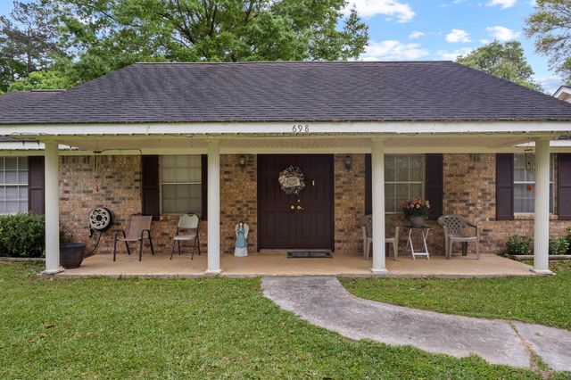 698 Wildwood Drive, Kountze, TX 77625