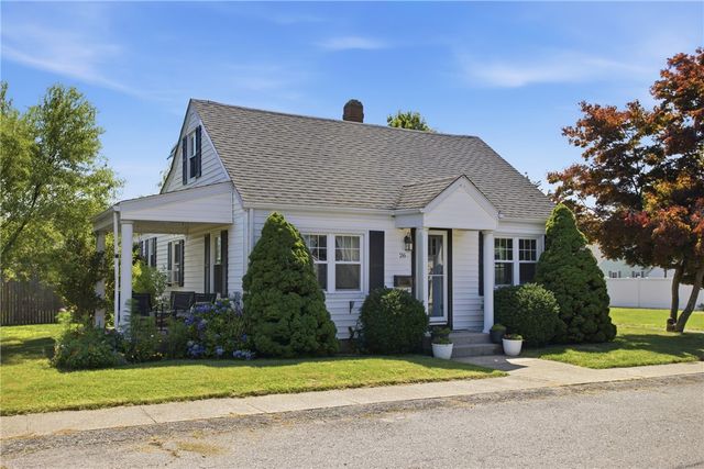 26 Crandall Court, Warwick, RI 02889