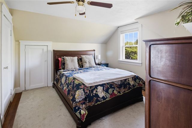 26 Crandall Court, Warwick, RI 02889