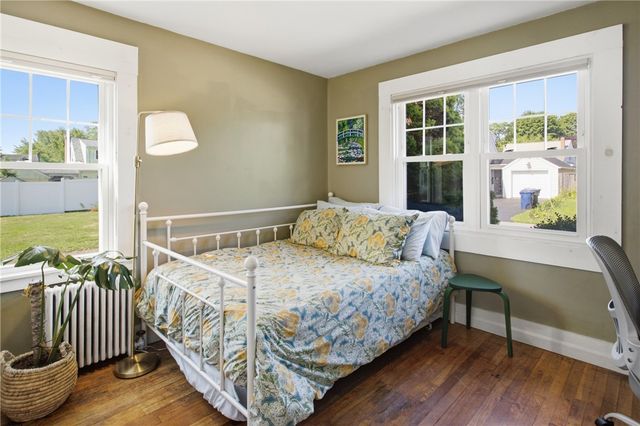 26 Crandall Court, Warwick, RI 02889