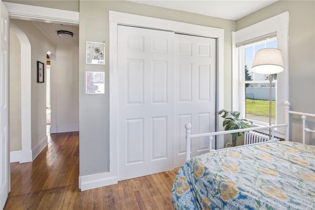 26 Crandall Court, Warwick, RI 02889