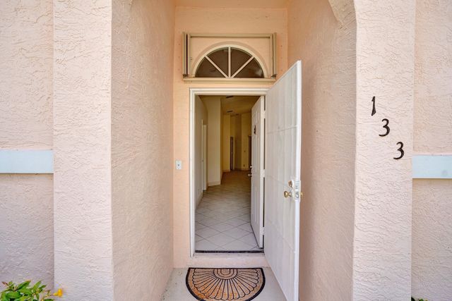 133 Caribe Court, Greenacres, FL 33413