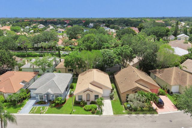 133 Caribe Court, Greenacres, FL 33413