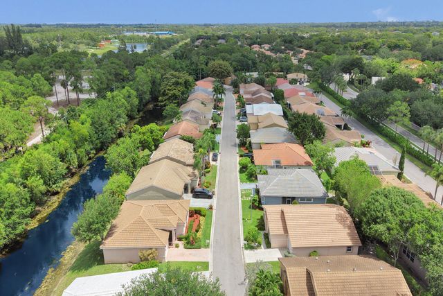 133 Caribe Court, Greenacres, FL 33413