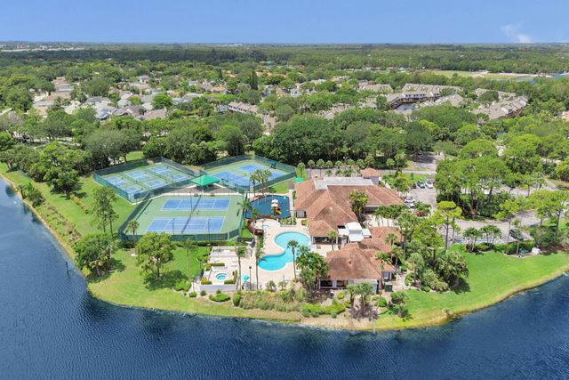 133 Caribe Court, Greenacres, FL 33413