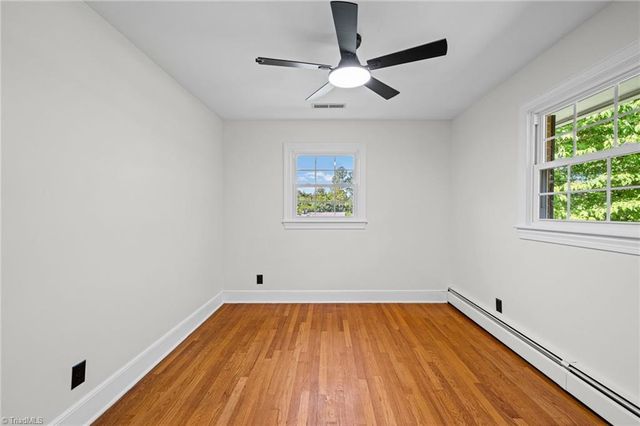 6595 Rollingwood Drive, Clemmons, NC 27012