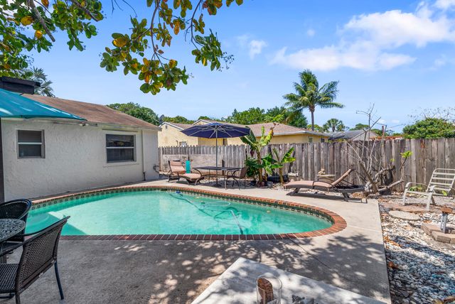 4442 Empire Way, Greenacres, FL 33463