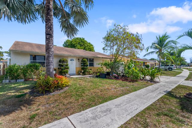 4442 Empire Way, Greenacres, FL 33463