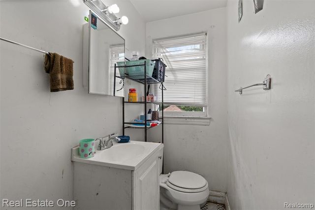 15464 Lindsay Street, Detroit, MI 48227