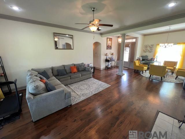 18063 River Landing Dr, Prairieville, LA 70769