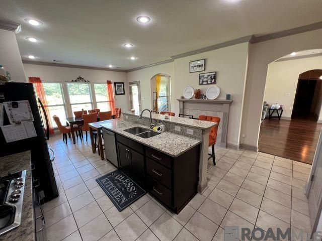 18063 River Landing Dr, Prairieville, LA 70769