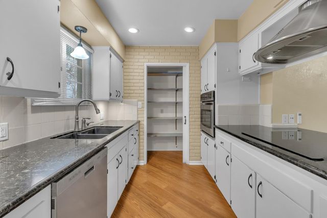 2777 Agnes Way, Merced, CA 95340