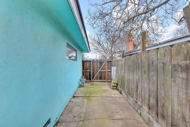 2777 Agnes Way, Merced, CA 95340