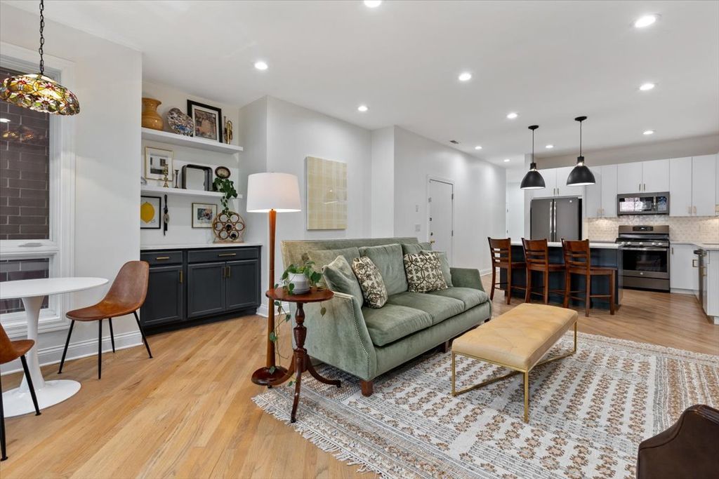 2247 W Wabansia Avenue 204, Chicago, IL 60647 — photo 4