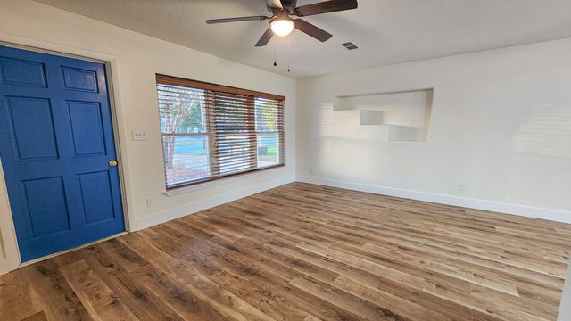 230 Lee Drive, Mary Esther, FL 32569