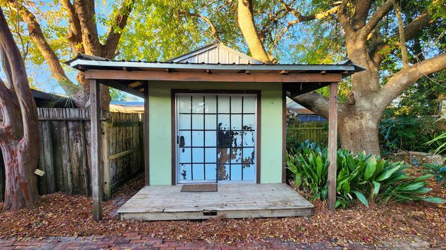 230 Lee Drive, Mary Esther, FL 32569