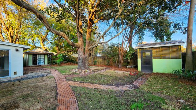230 Lee Drive, Mary Esther, FL 32569