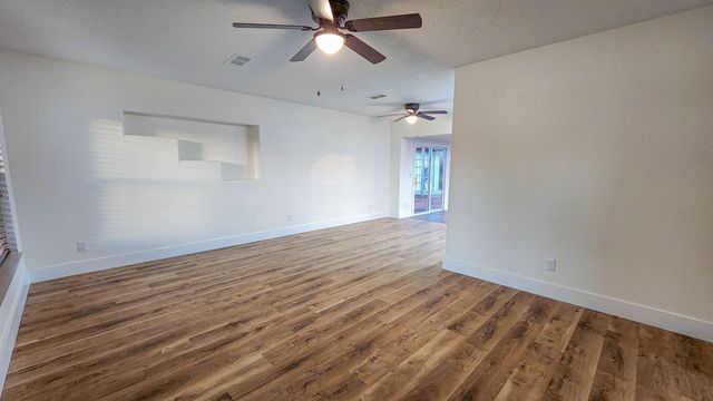 230 Lee Drive, Mary Esther, FL 32569