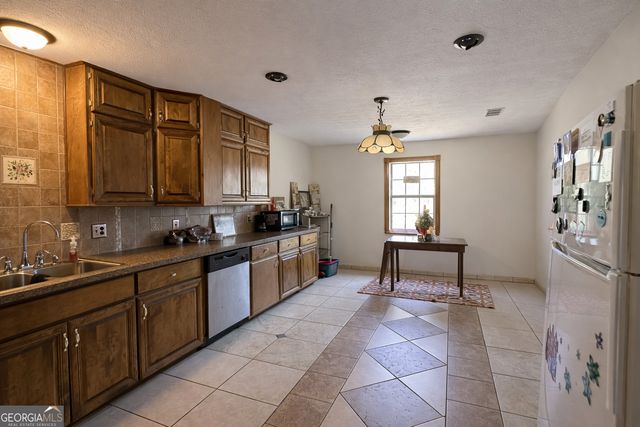 16803 Ga Highway 169, Glennville, GA 30427