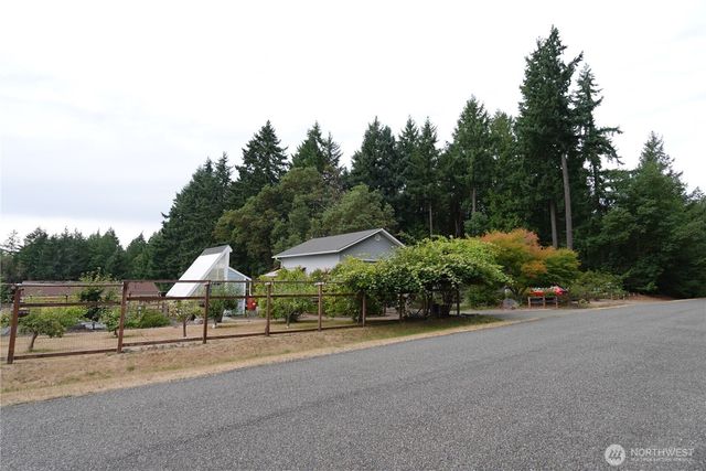 12606 Silver Drive, Anderson Island, WA 98303
