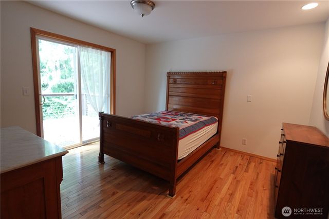 12606 Silver Drive, Anderson Island, WA 98303