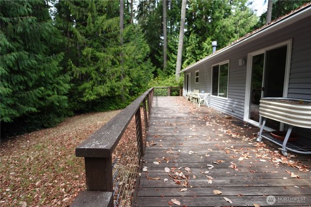 12606 Silver Drive, Anderson Island, WA 98303