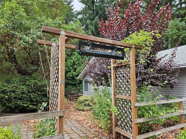 12606 Silver Drive, Anderson Island, WA 98303