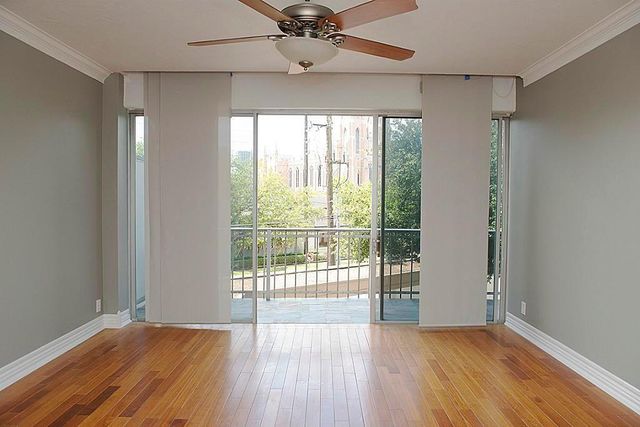 5050 Woodway Drive 2A, Houston, TX 77056