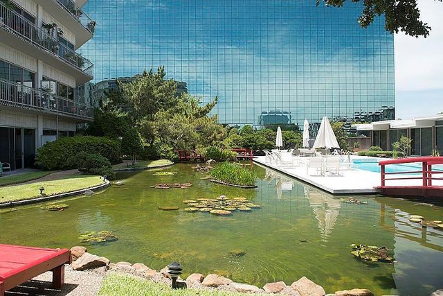 5050 Woodway Drive 2A, Houston, TX 77056