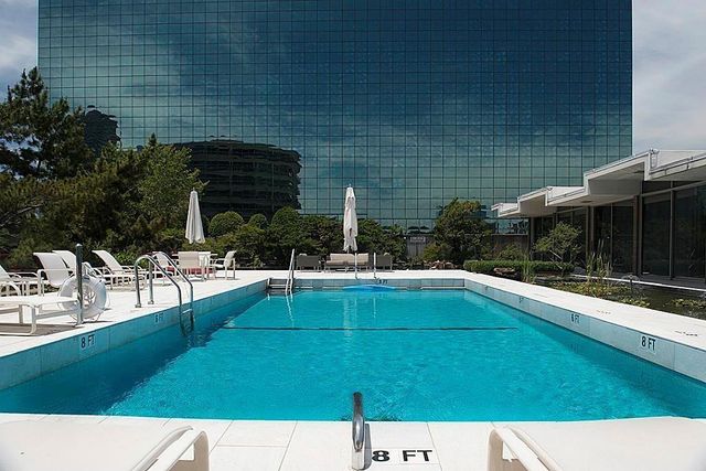 5050 Woodway Drive 2A, Houston, TX 77056